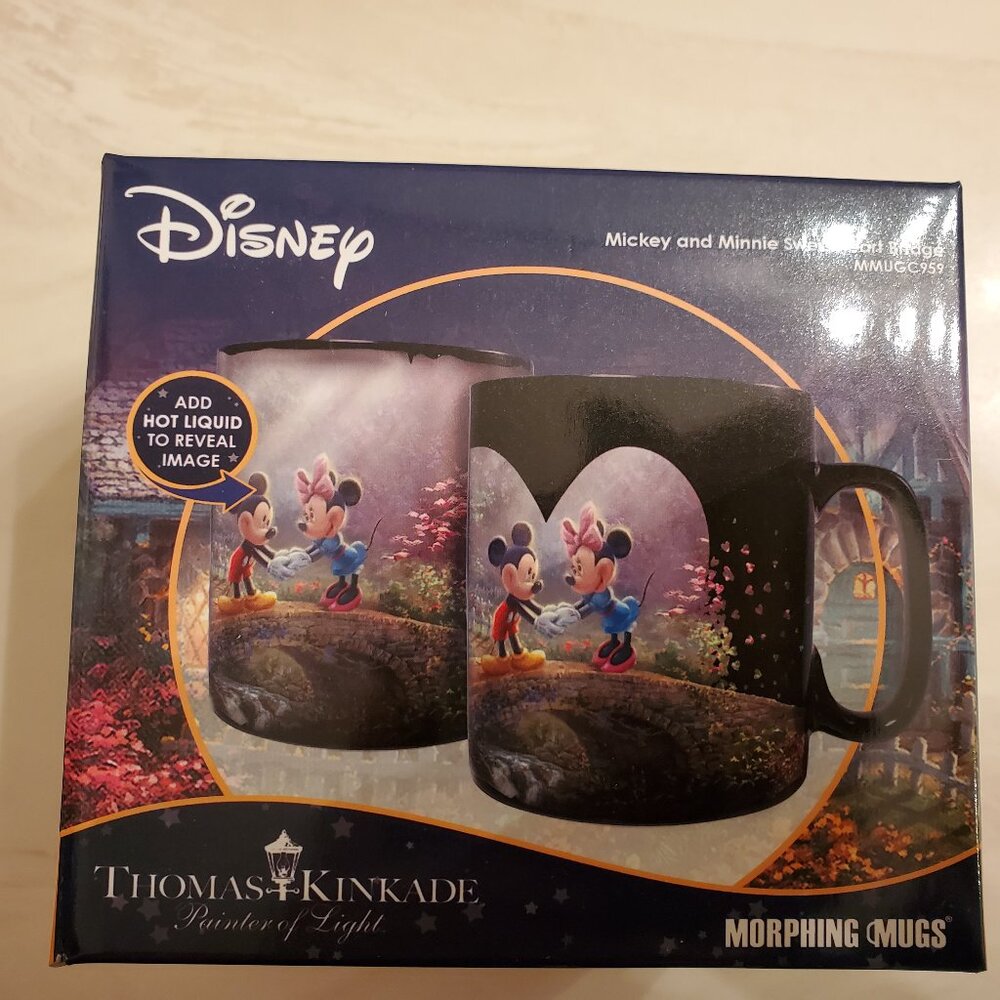 Disney Thomas Kinkade Mickey and Minnie color changing mug - New